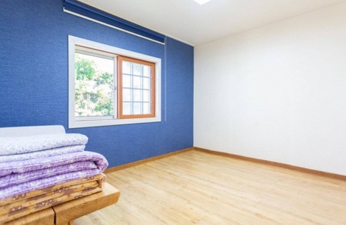Pyoseon House | Seogwipo Hwamok Pension