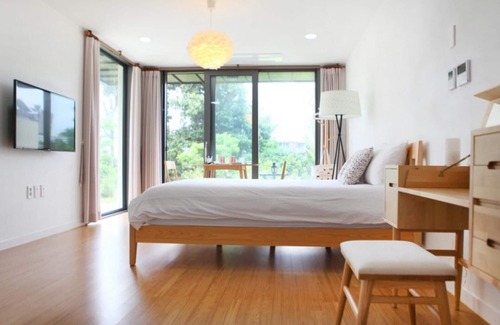 Bomok-dong House | Seogwipo Janjan Pension