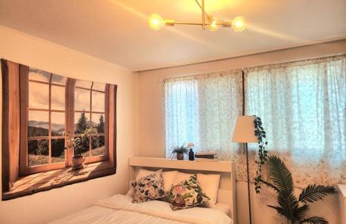 Seokchon-dong Bed & Breakfast | Seokchon Aerak
