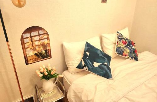 Seokchon-dong Bed & Breakfast | Seokchon Aerak