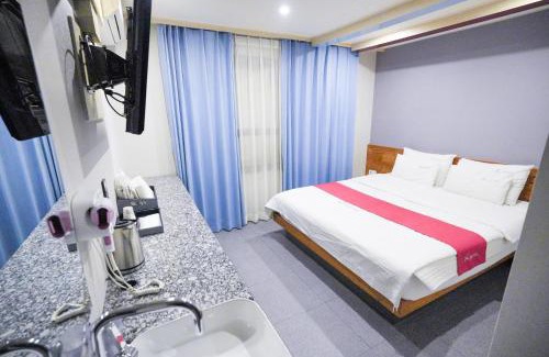 Busanjin Hotel | Seomyeon X