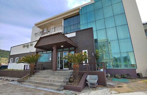 Seongsan House | Seongsan Sunrise Pension
