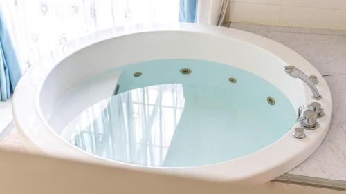 Suwon House | seonjaedo secret spa pension