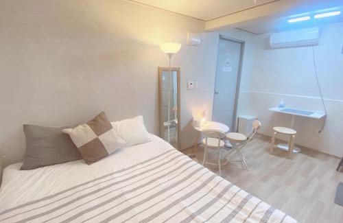 Pil-dong Apartment | Seoul Central Namsan Studio #103