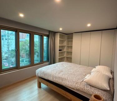 Cheongpa-dong House | Seoul Station R Guesthouse