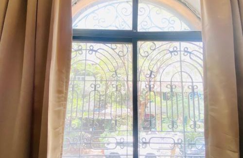 Kalyani Nagar Bed & Breakfast | Separate 2 AC Rooms Kalyani Nagar Near Pune Airport Osho Garden WTC