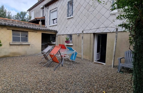 Carcassonne Apartment | Separate one-bedroom apartment with free car parking in front of the studio