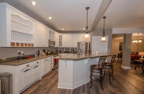 Ponderosa Trails House | Separation Canyon Retreat