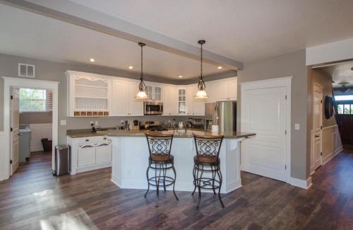 Ponderosa Trails House | Separation Canyon Retreat