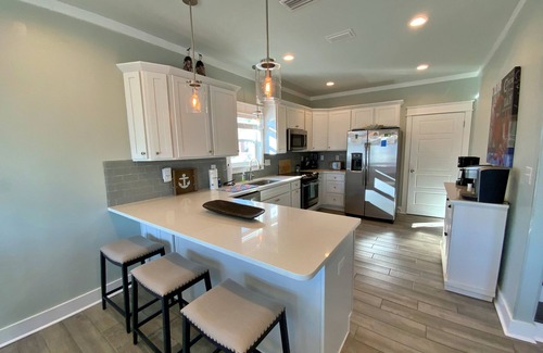 Morgantown House | Sept Discounted! Upscale Home - Pools & Tennis