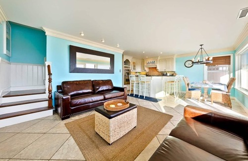 Sunset Beach House | September 10% OFF - Waterfront Beach Home w/Amazing Views, Jacuzzi + Deck