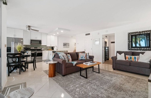 Collier County Condo | September Special - 10% off Any Stay in Sept!