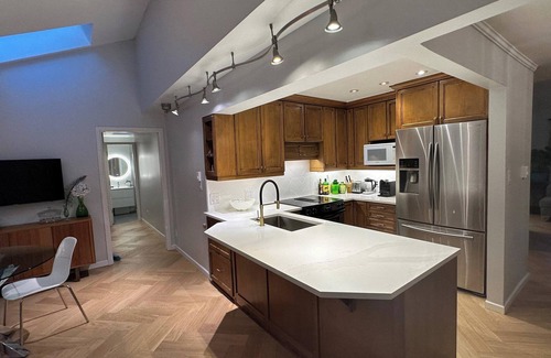 Pemberton Heights House | Sequoia House Capilano Cypress Mountain near Downtown located - North Vancouver