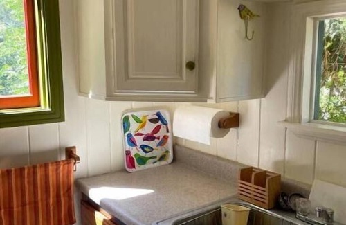 California Hot Springs Cabin | Sequoias Creekside2/Cozy Garden Cabin