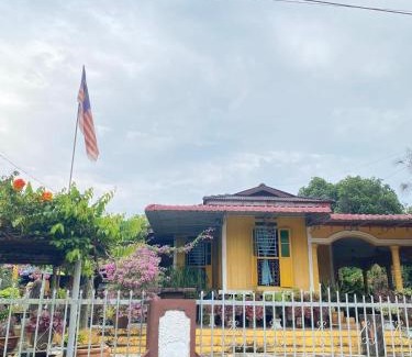 Alor Gajah Villa | Serambi Kenangan