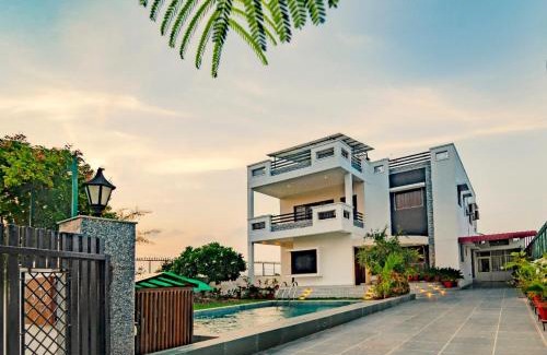 Bedla Villa | Sereine Villa by Akoaham