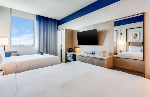 Ojus Hotel | SERENA Hotel Aventura Miami, Tapestry Collection by Hilton