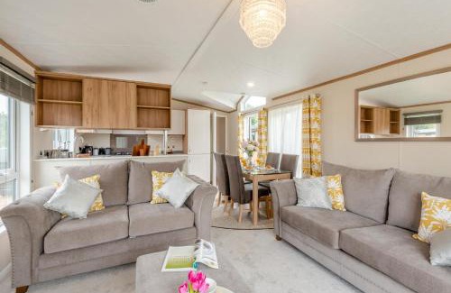 Welney House | Serena Lodge