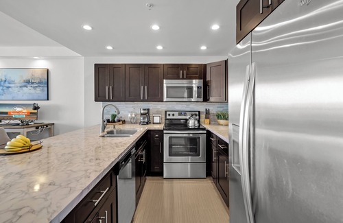 Mid Beach Apartment | Serena Miami Beachfront 2 BRS Direct OceanView w Parking