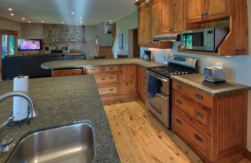 Dashwood Cottage | Serenade Cottage – Your Lakeside Getaway on Lake Huron