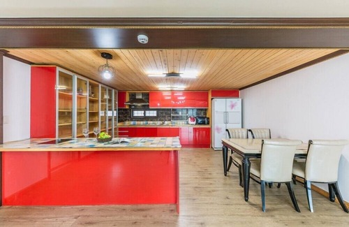 Deokhyeon House | Serence Pension