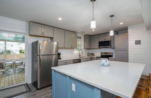 Isle of Palms House | Serendipity By The Sea