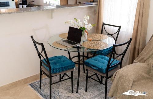 Charnocks House | Serendipity in The Villages