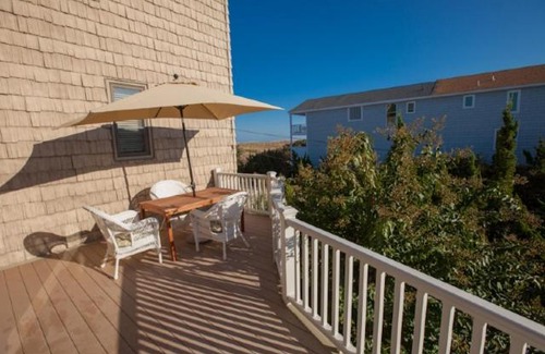 Northeast Virginia Beach House | Serendipity - Oceanfront - North End VB