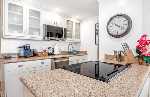 Maili Condo | *SERENDIPITY ON THE MOANA - Legal & Oceanfront - Great for Work & Play!*