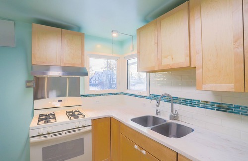 Fairbanks Apartment | Serene 2-bedroom apartment in downtown with big parking lot and convenience