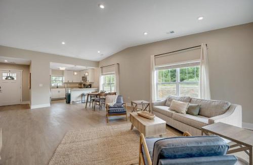 Williamsburg House | Serene 2-Bedroom Condo in Traverse City