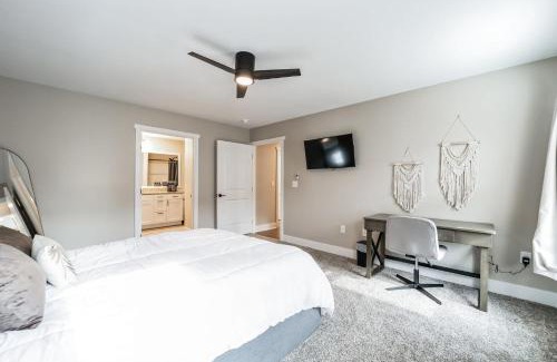 Williamsburg House | Serene 2-Bedroom Condo in Traverse City