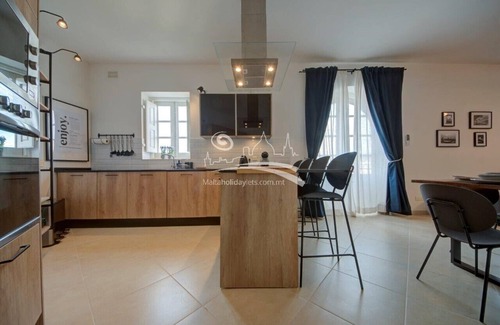 Birgu Apartment | Serene 3 bedroom Apartment in Kalkara