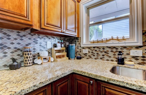 MacGregor Apartment | Serene 3-bedroom home with private fence and gate in vibrant Houston