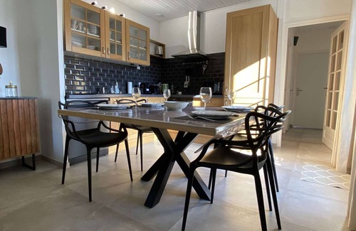 La Bree-les-Bains House | Serene 3-Room House, 4 Guests, Close to Beach, Free Wi-Fi, Patio, Quiet Area, Parking