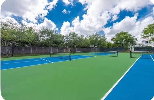 Deerfield Beach House | Serene 4-Bedroom Retreat in Gated Community with Resort-Style Amenities