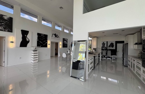 Tamarac House | Serene 4-Spacious luxury home
