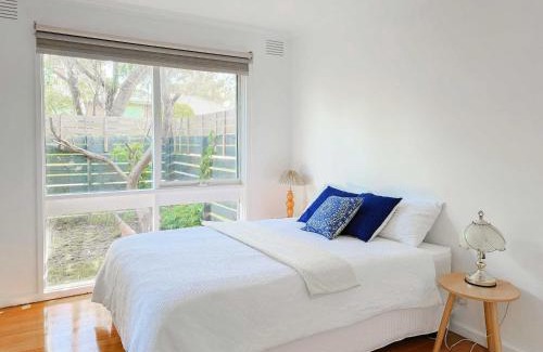 Frankston House | Serene 4Bed2Bath House w Parking Near Mornington Peninsula