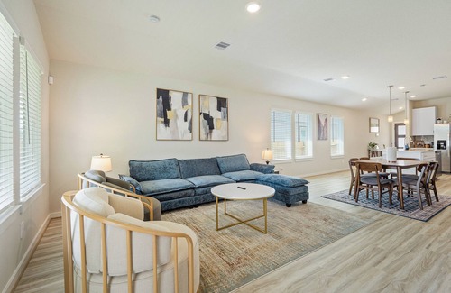 Montgomery House | Serene 4BR Retreat at Lake Conroe