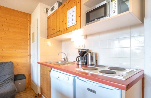 Chamrousse Apartment | Serene Alpine Stay for 6 guests