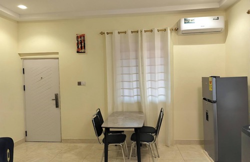 Tema Apartment | Serene apartment with AC in Tema