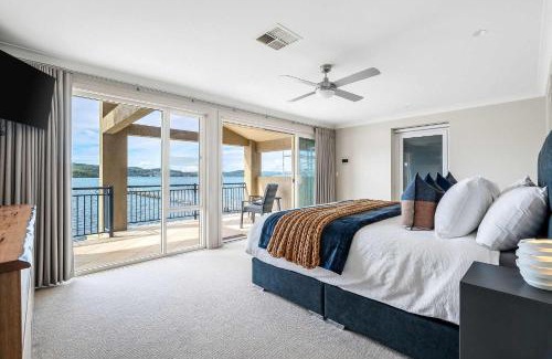 Point Clare House | Serene By Coast Hosting