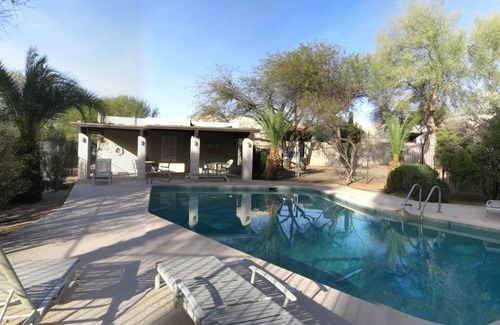 La Casita Foothills Estates House | Serene Catalina Foot Get Away