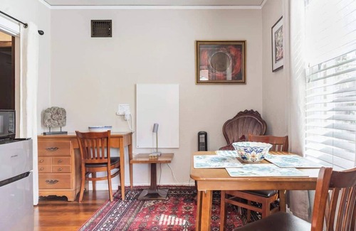 Claremont House | Serene Charming Prvt Suite Patio ~Upscale Berkeley