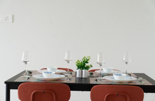 Santacruz Apartment | Serene, Chic & Sunlit 2BHK near Airport & BKC