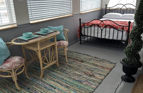 Branford House | Serene country cottage on the beautiful Suwannee River!