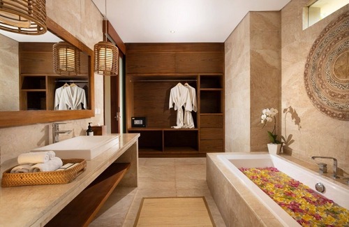 Kerambitan Villa | Serene Escape in One Suite Room w/Sea View