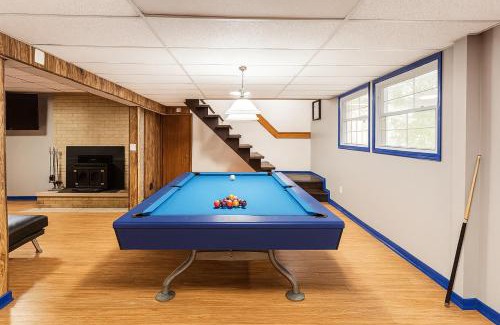 Wyoming House | Serene Family Home Sleeps 16!