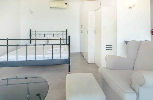 Koyunbaba Villa | Serene Flat w Sea View and Garden 3 min to Beach