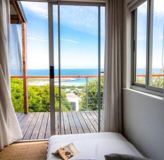 Cape Peninsula House | Serene Hide-Away with ocean views.